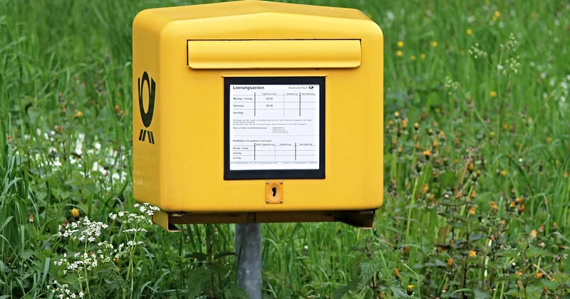 Comment contacter les RH de La Poste : les canaux qui existent vraiment