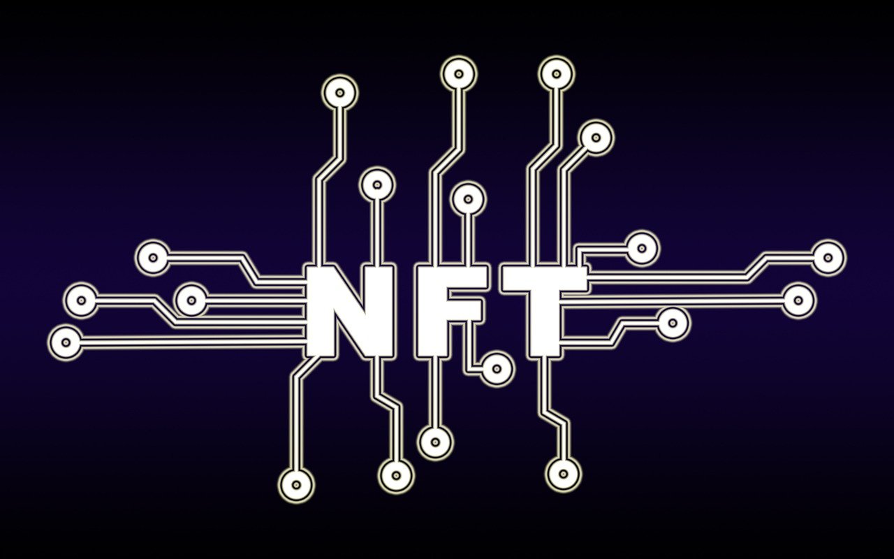 Comprendre les NFT crypto : usages, avantages et risques en 2025