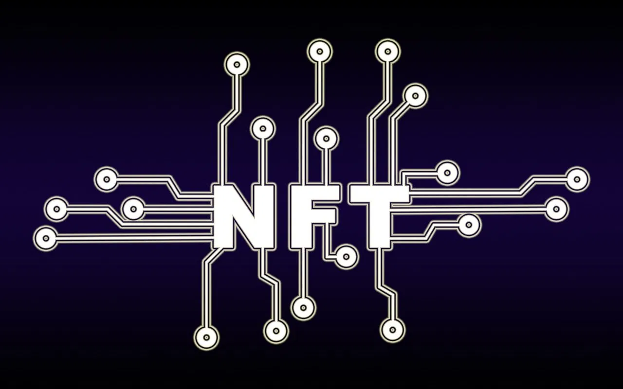 Comprendre les NFT crypto : usages, avantages et risques en 2025