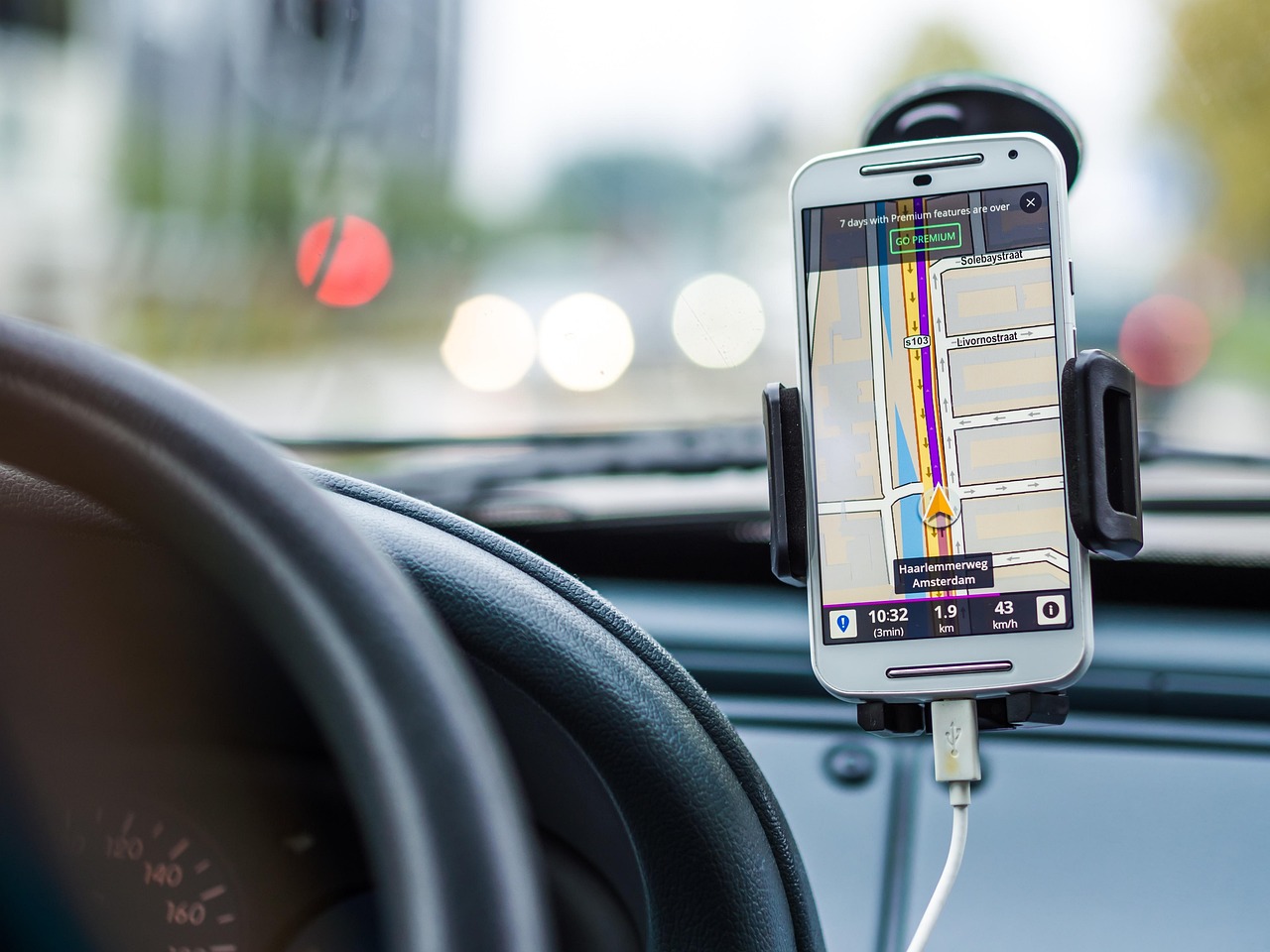 applications mobiles : guide des tendances et innovations à suivre en 2025